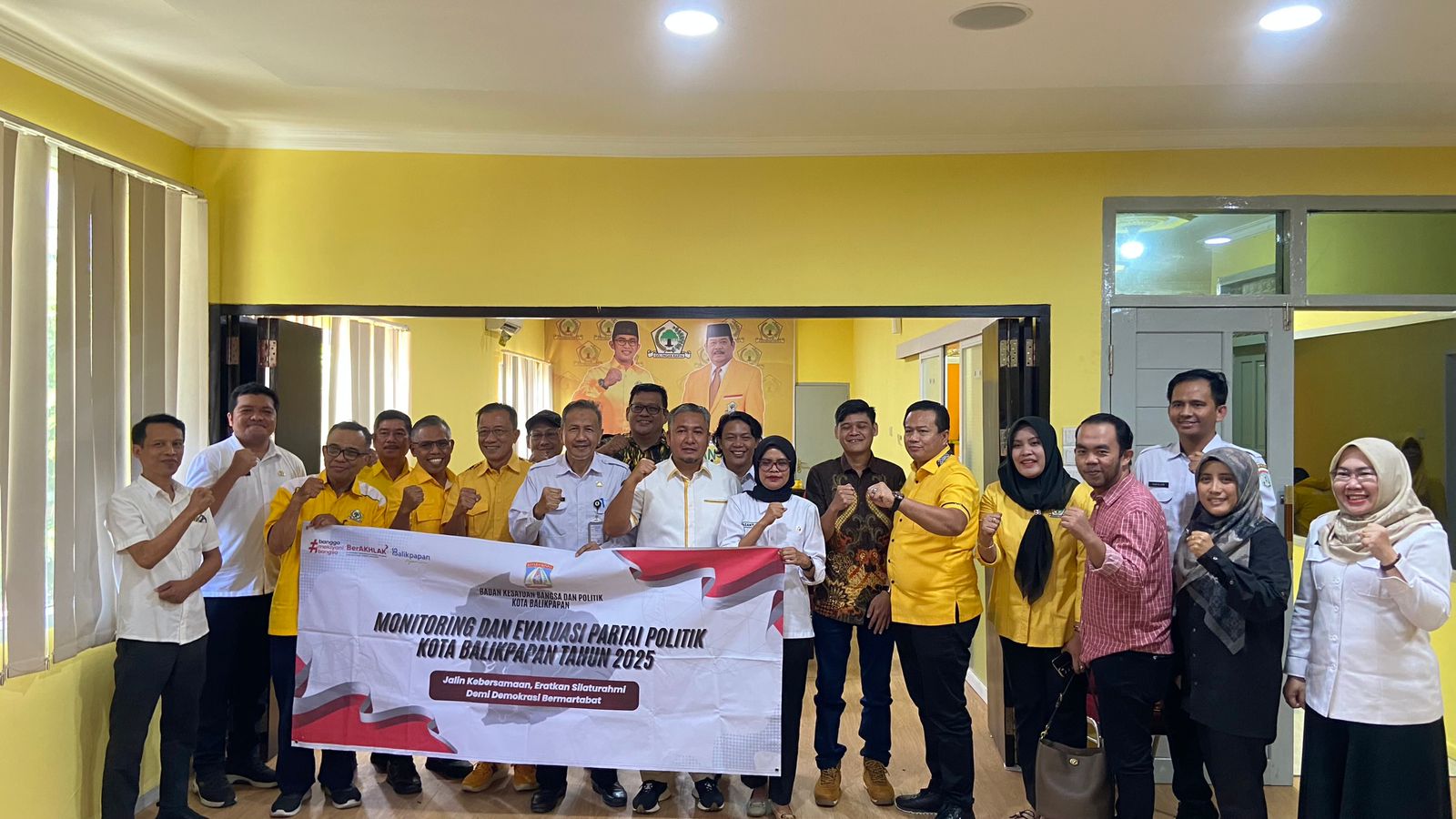 Badan Kesbangpol gandeng Bawaslu dan KPU lakukan monev partai politik peserta pemilu