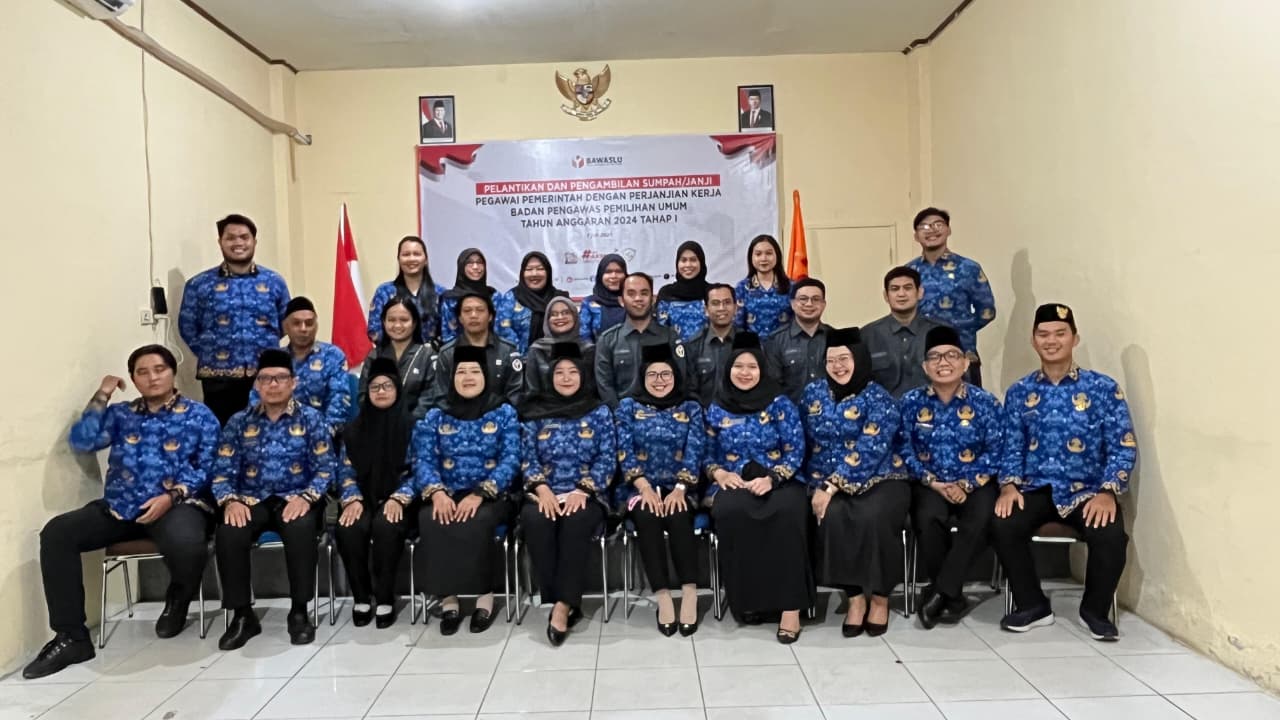 Komisioner, Kasek dan Staff Bawaslu Kota Balikpapan