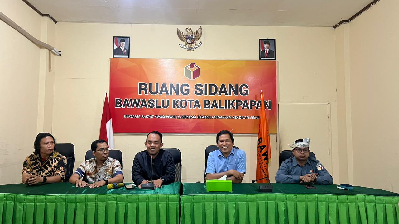 Kelola Emosi, Ciptakan Harmoni: Bawaslu Balikpapan Dorong Budaya Kerja Positif