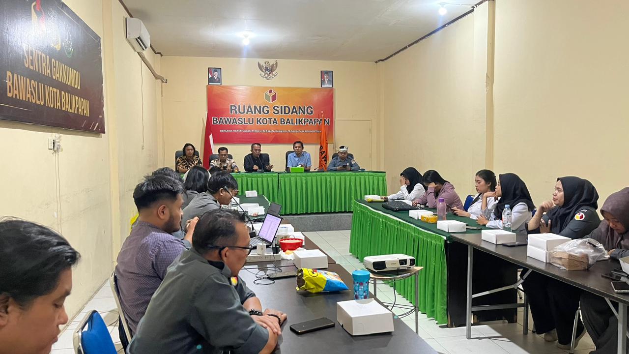 MEMBANGUN BUDAYA KERJA POSITIF DI LINGKUNGAN KERJA BERBASIS KESADARAN DIRI (PENDEKATAN LAW OF ATTRACTION)