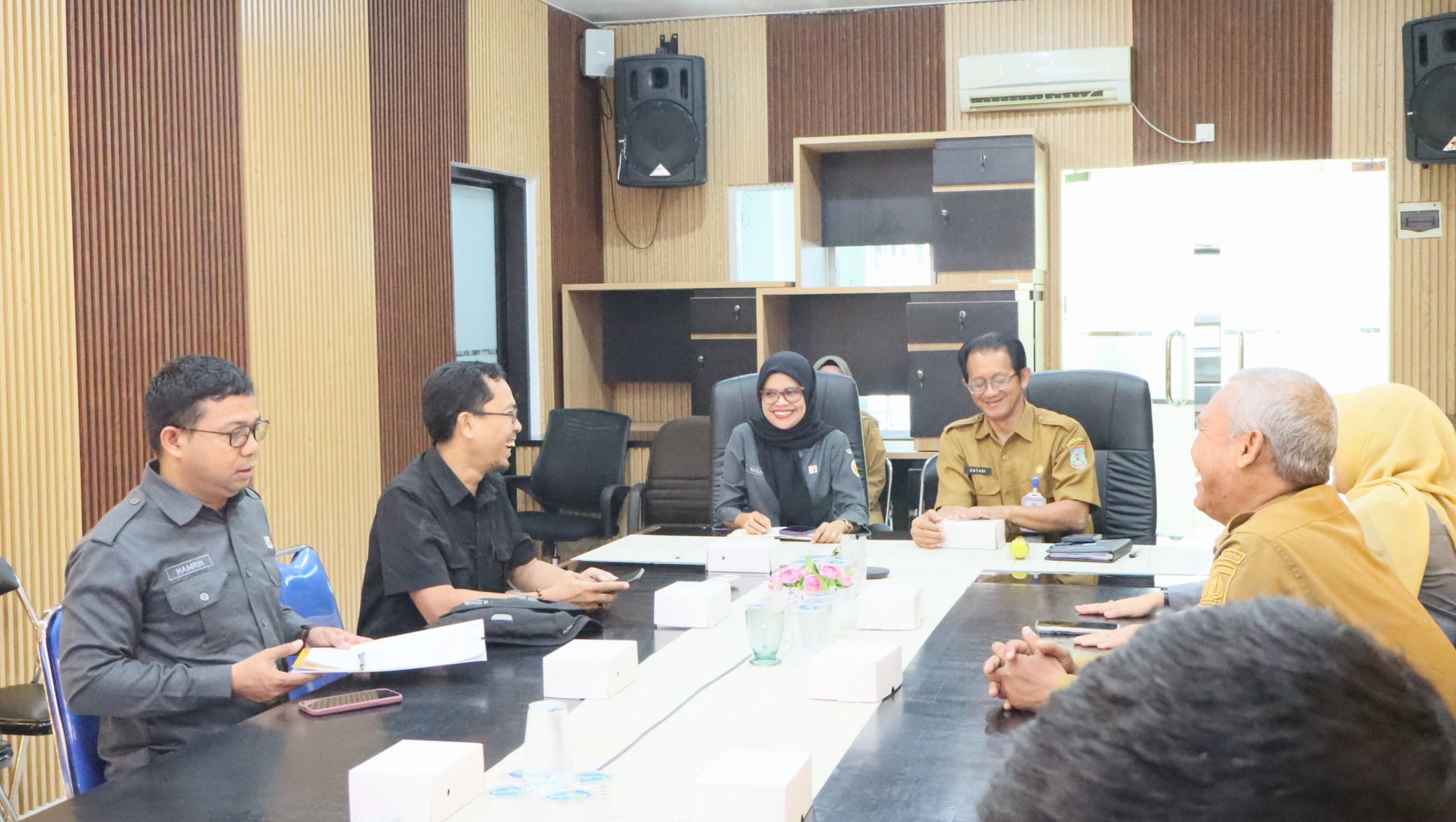 Konsolidasi Demokrasi Bersama Kesbangpol, Bawasu Balikpapan Bahas Program Penguatan Demokrasi Non-Tahapan Pemilu