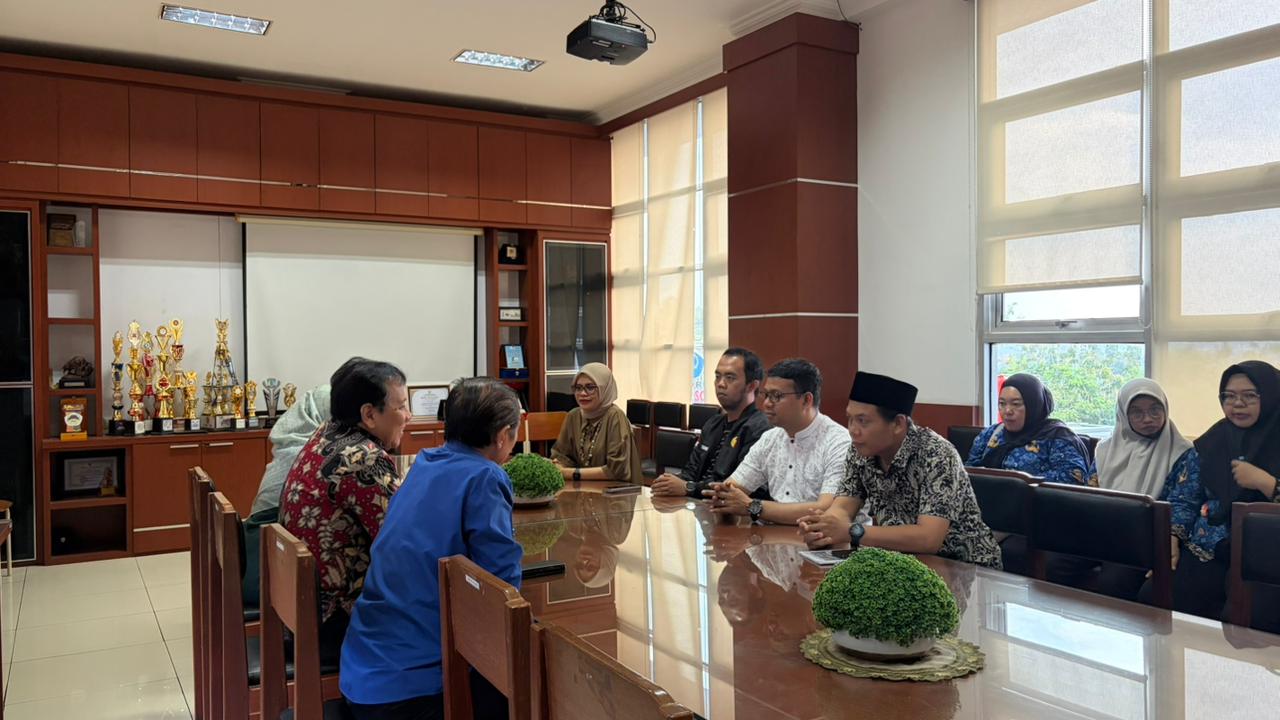 Komisioner Bawaslu Kota Balikpapan Audiensi bersama perwakilan STIEPAN Balikpapan