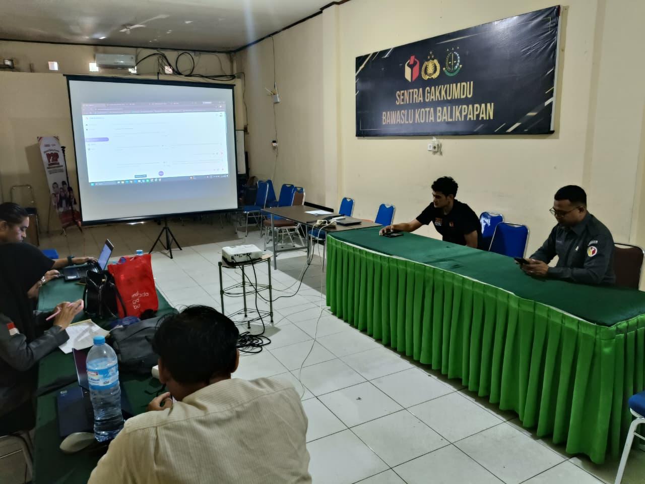 Dokumentasi Bawaslu Kota Balikpapan Gelar Evaluasi Keterbukaan Informasi dan Penguatan PPID