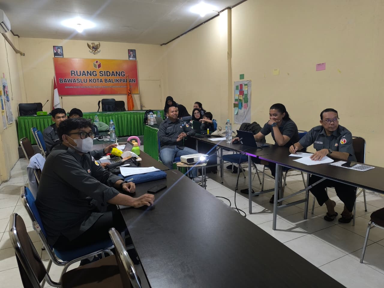 Dokumentasi Bawaslu Kota Balikpapan Laksanakan Rapat Pengisian Monev SAQ KIP Tahun 2026