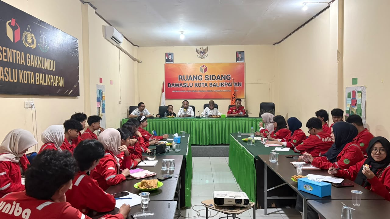 Dokumenasi Mahasiswa K3 UNIBA Belajar Nilai Pancasila dan Pengawasan Pemilu di Bawaslu Balikpapan