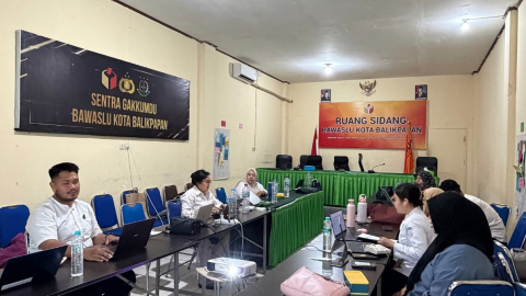 Dokumentasi Bawaslu Kota Balikpapan Kembangkan Dashboard SIAP untuk Perkuat Transparansi dan Akuntabilitas Pengelolaan Keuangan