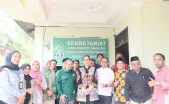 Dokumentasi Bawaslu Balikpapan Dampingi Kesbangpol Monitoring Bantuan Keuangan Parpol di DPC PKB